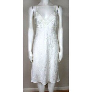 VINTAGE - WOMEN'S WHITE NIGHGOWN NIGHTIE - ST MICHAEL - SIZE 12 / 40 /// 41in